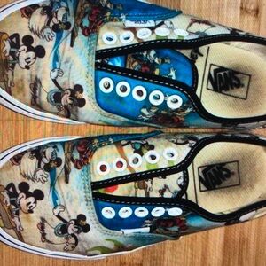 Vans Disney vintage cartoon Mickey Minnie at the beach